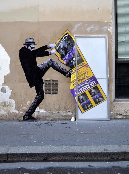 street art in paris by levalet (19)